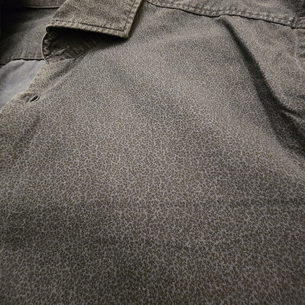 Men long sleeve button down shirt size Large grayish color